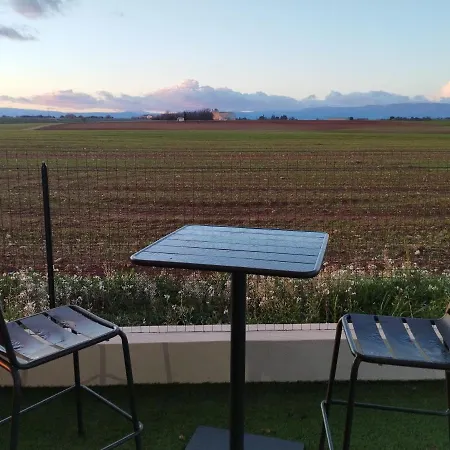 Le Des Lavandes Couette-café *